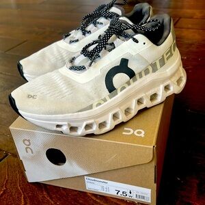 Cloudmonster shoe